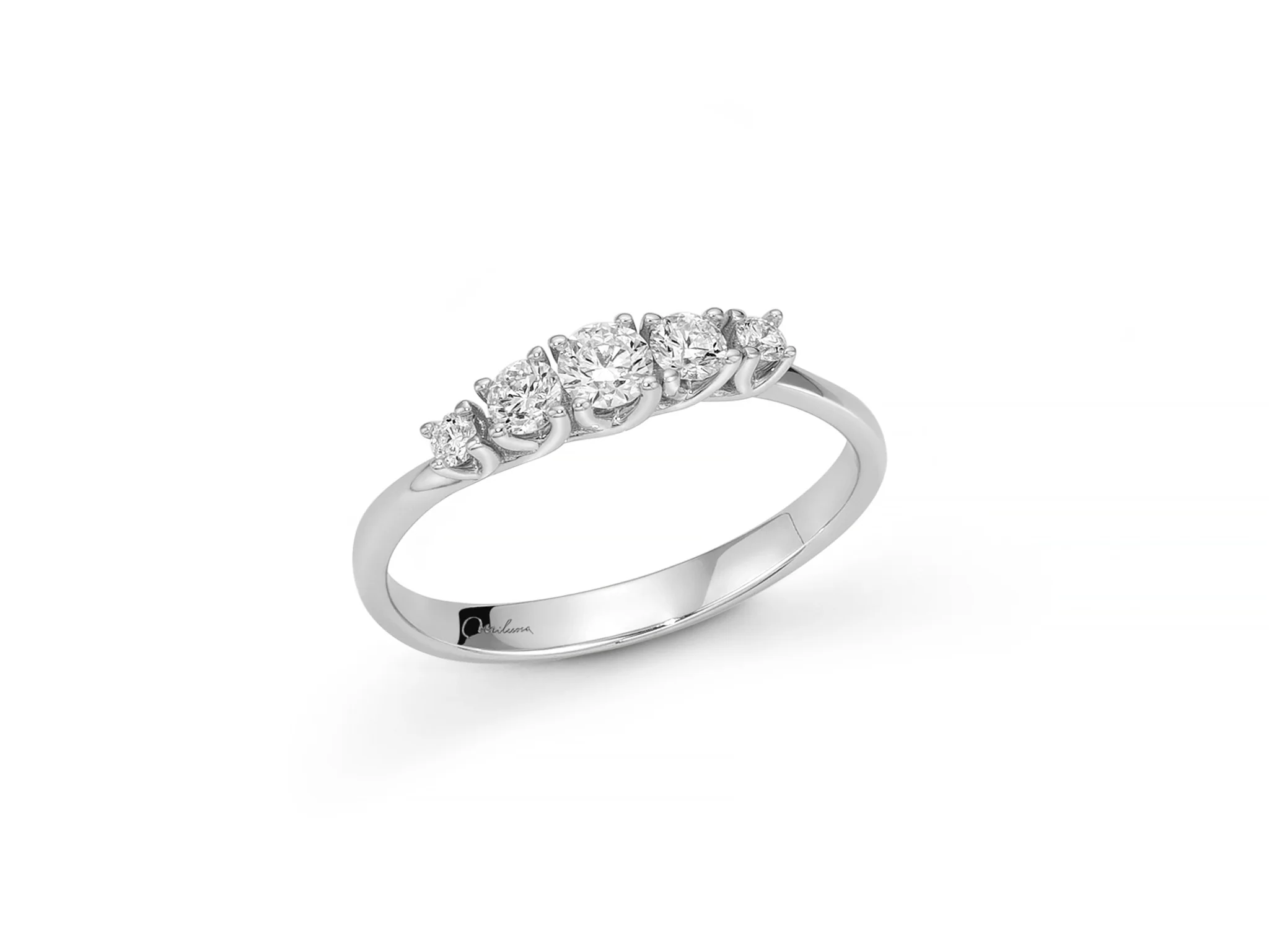 Anello riviere con cinque diamanti a scalare in oro bianco