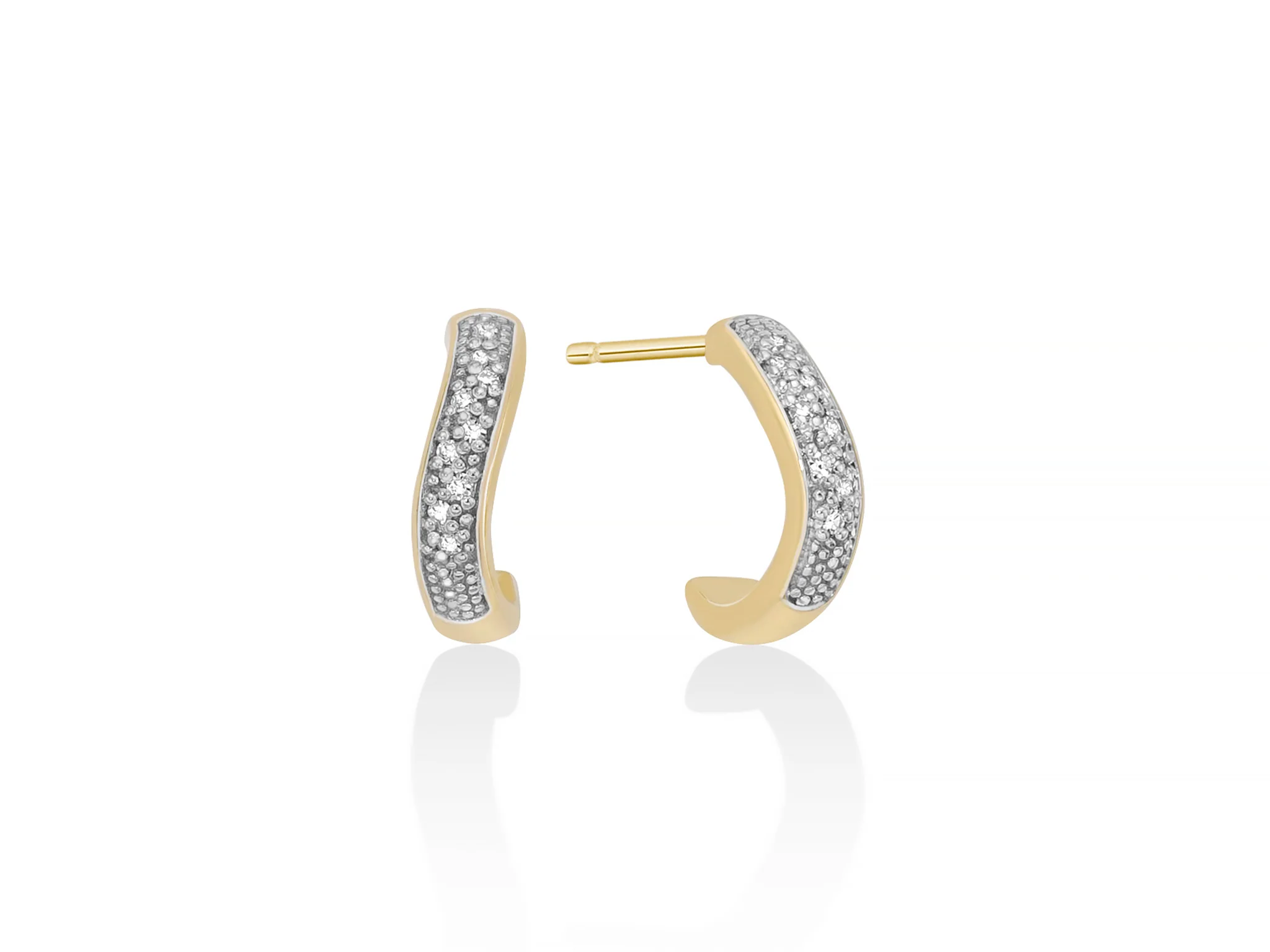 Orecchini con pavé di diamanti a cerchio e movimento a onda in oro giallo 375